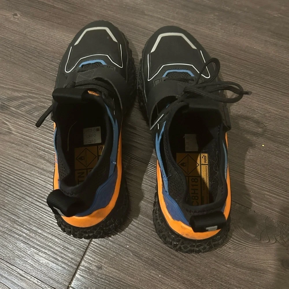 - PUMA OCTN: C8H18 Sneakers